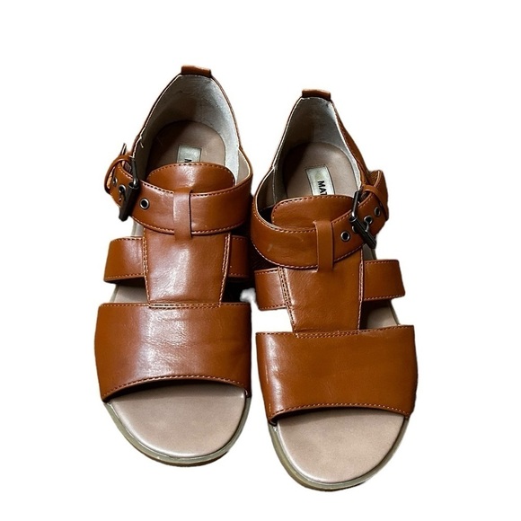 Matt and Nat Eboni Vegan Flat Sandals- Chili - Picture 6 of 10